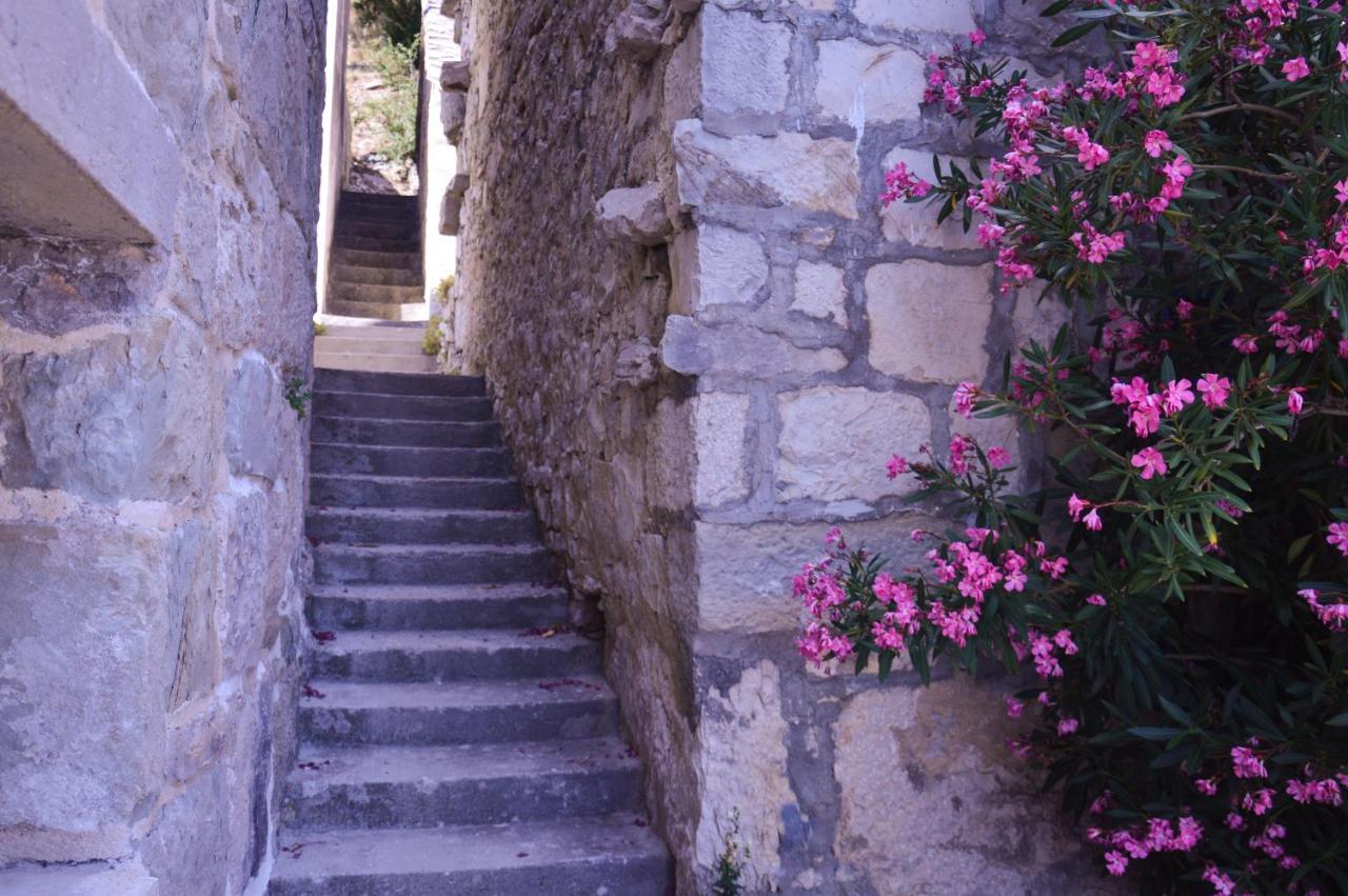 Ferienwohnung Old Stone House Klaric Brela Exterior foto